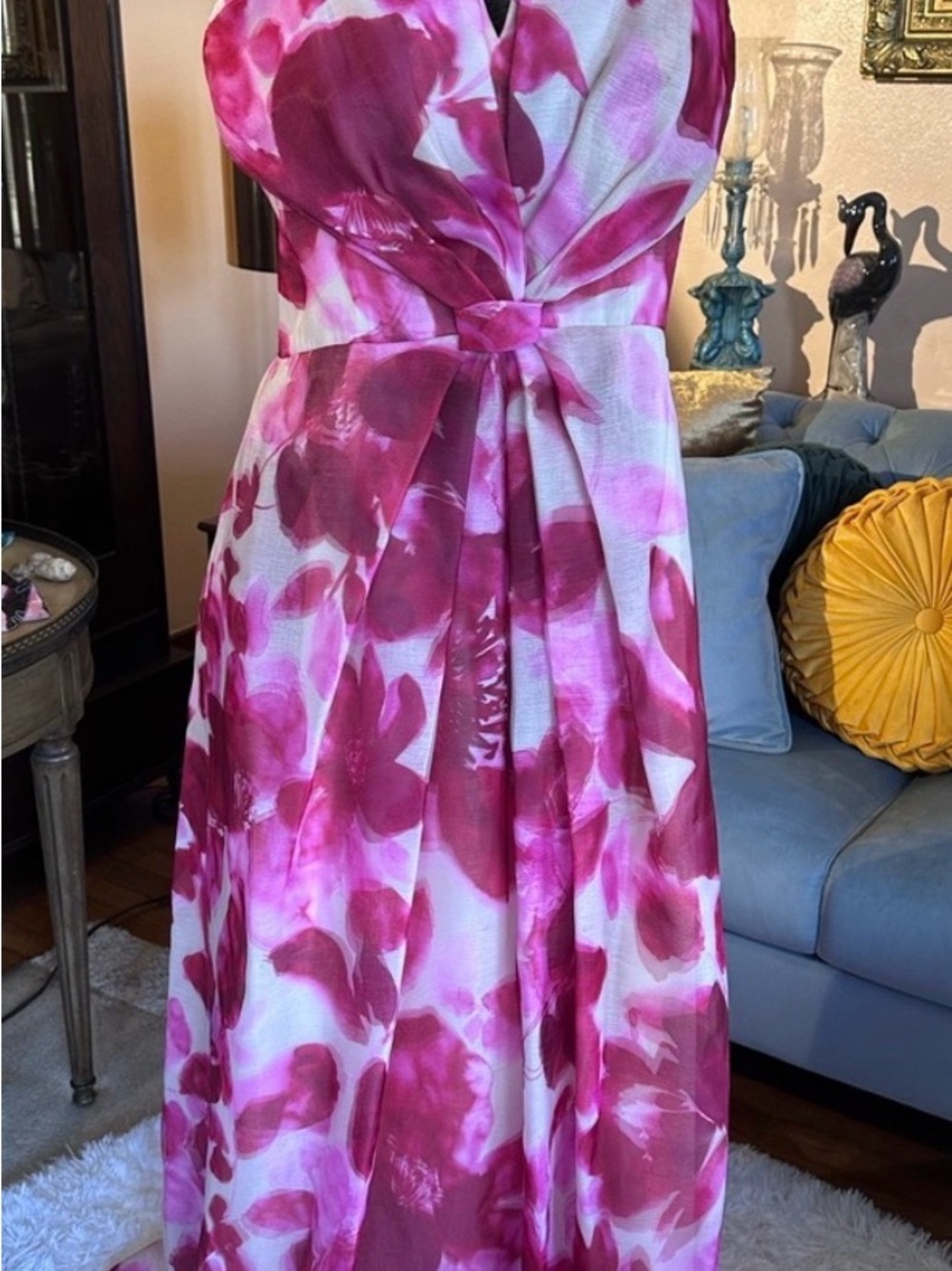 Carmen Marc Valvo Pink and White Floral Gown
